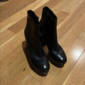 Elegant Black Women's Ankle Boots